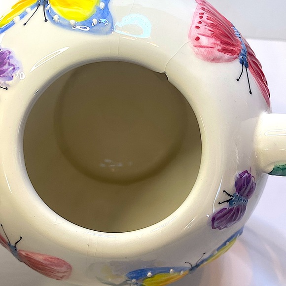 PREOWNED FLORAL PORCELAIN 3D HAND PAINTED FLOWER TEAPOT SMALL IMPERFECTIONS - Picture 11 of 12